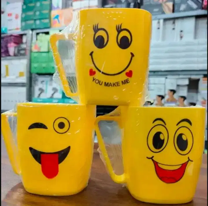Smiley Mug – Start Your Day with a Smile! 